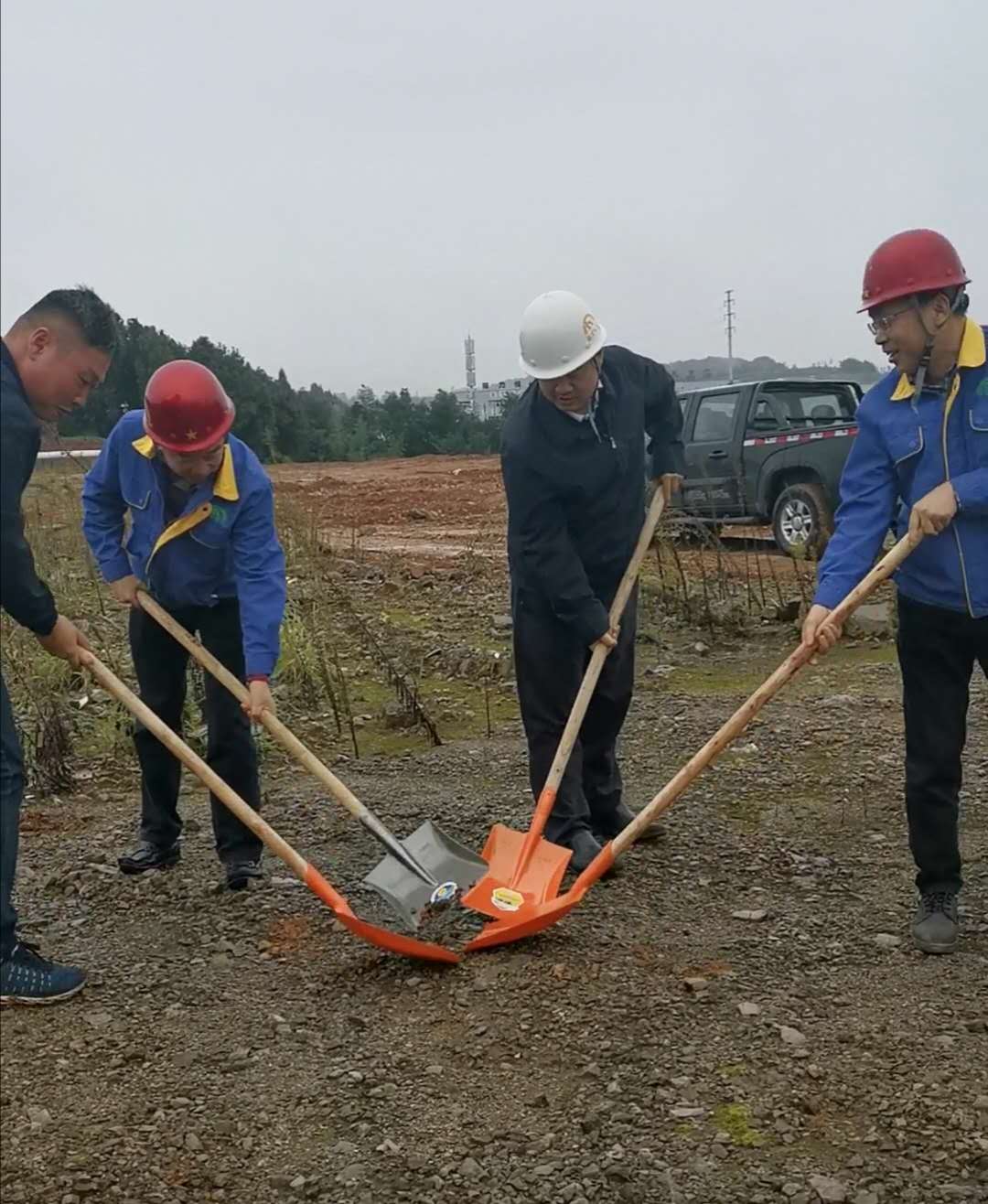 能礦錳業(yè)加氣混凝土制品項(xiàng)目正式開(kāi)工建設(shè)