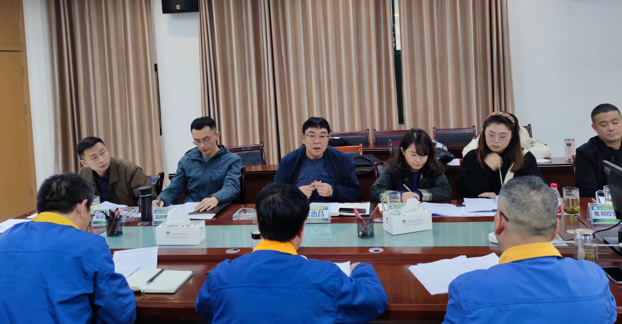 集團(tuán)黨委委員、總會計(jì)師雷治昌一行到能礦錳業(yè)調(diào)研全面預(yù)算工作